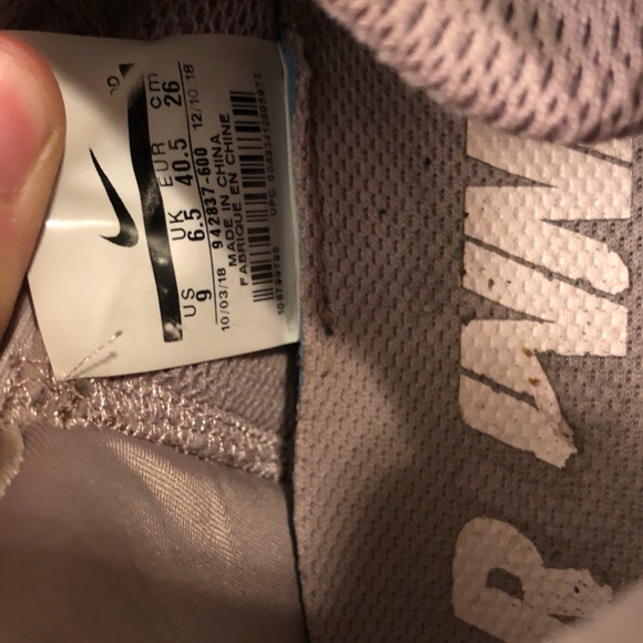 Nike Free Run Tennis Shoes - Picture 4 of 4